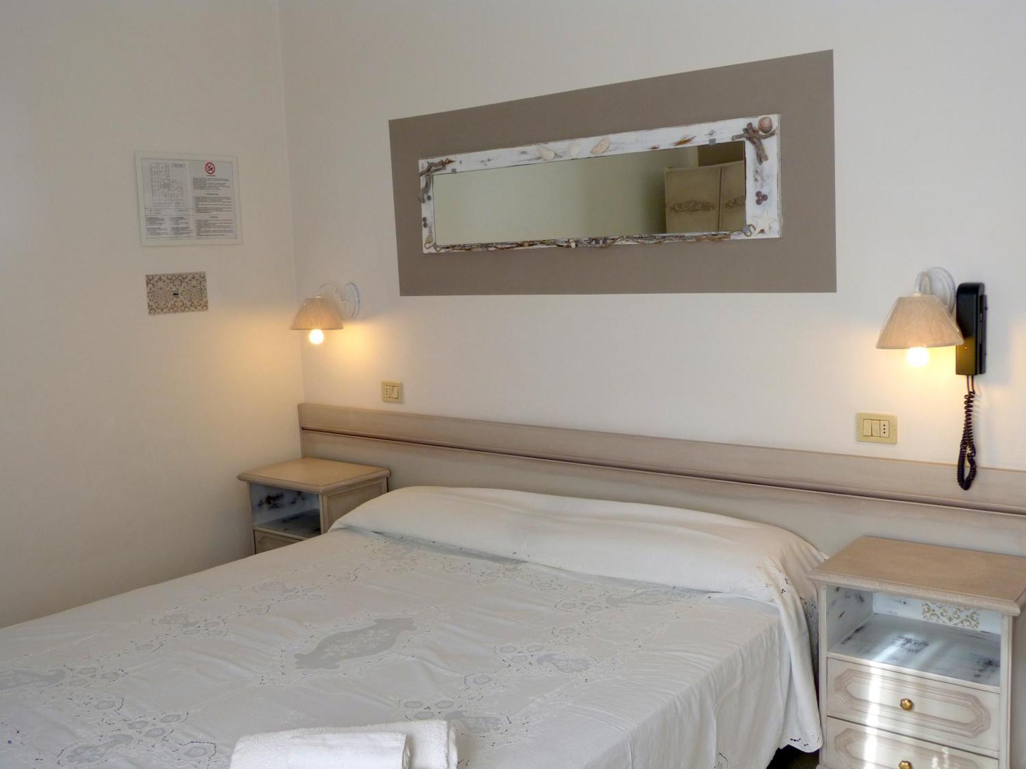 Hotel D'Annunzio Каттоліка Екстер'єр фото