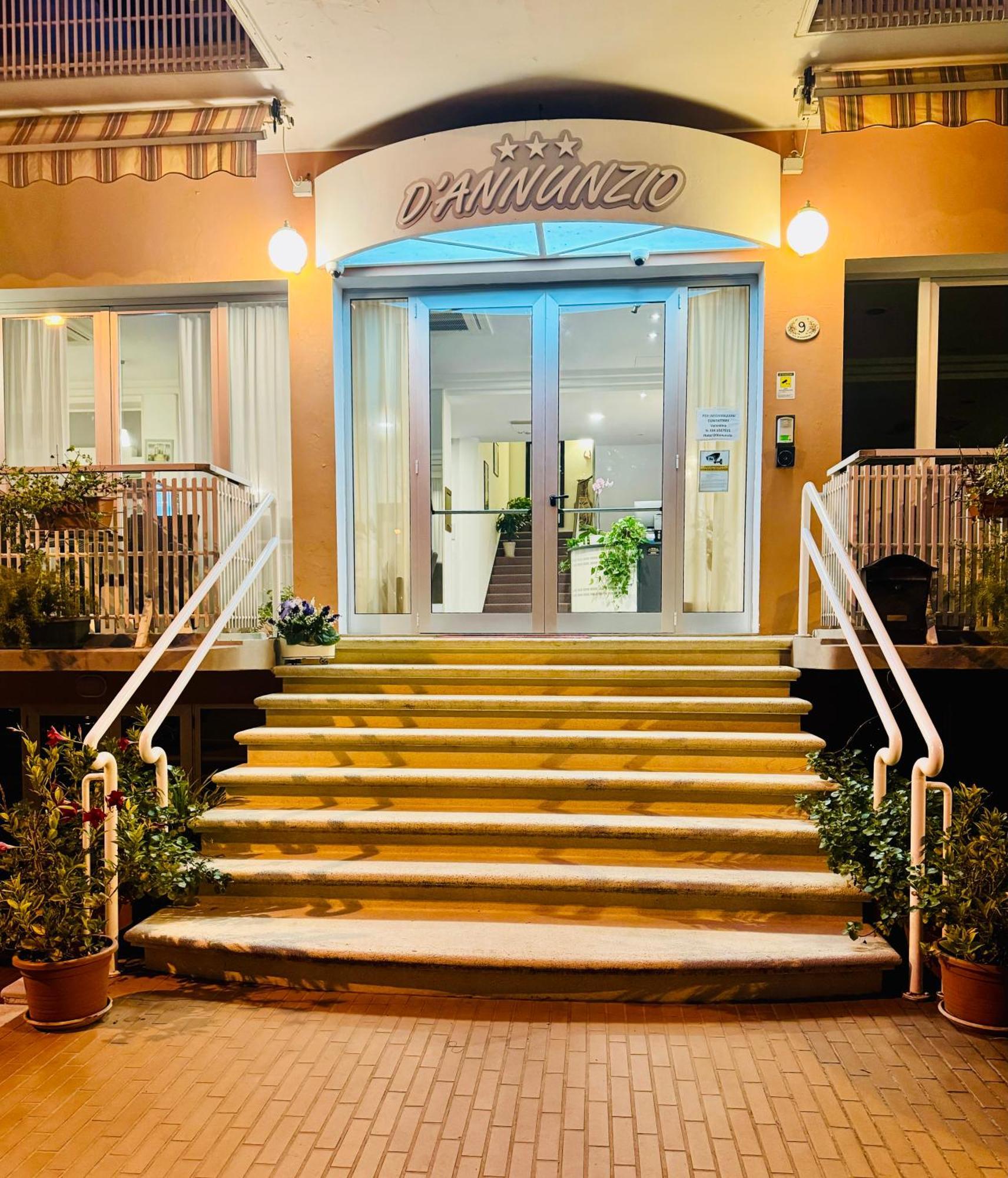 Hotel D'Annunzio Каттоліка Екстер'єр фото